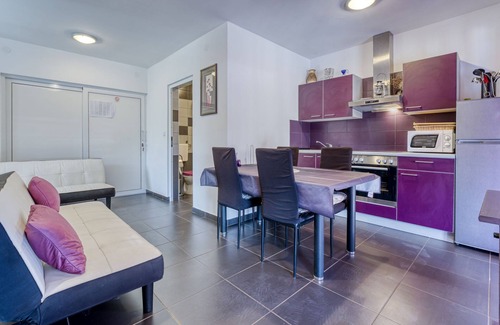Polje Casa | Radmila by Interhome