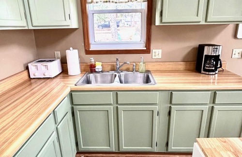 Honor Cabaña | Rae's Retreat on Little Platte Lake w/ Private Dock!