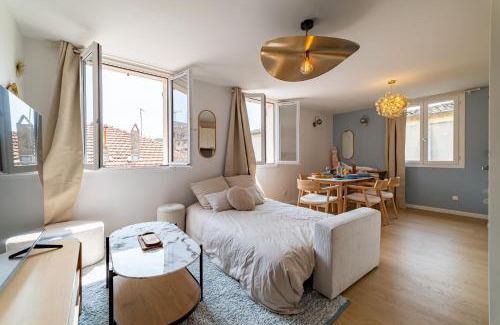 Faubourg Apartamento | Raffinement Romain Cœur de Nimes Lumineux