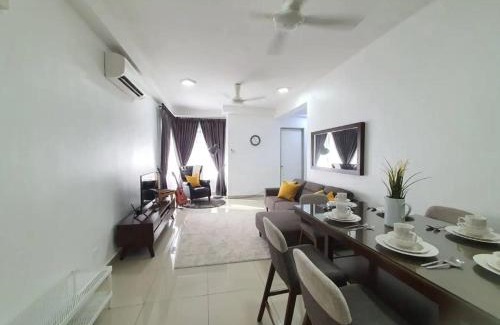 Kuala Lumpur Apartamento | Rafflesia Condominium by Dahlia Homes