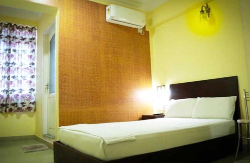 Kayamkulam Hotel | Raga Residency