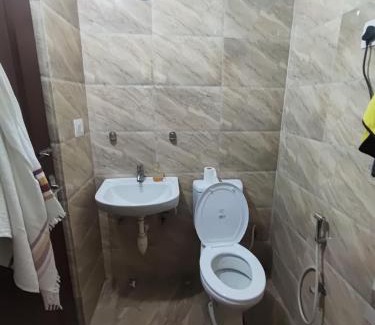 Phulpur Apartamento | RAGHAV SADAN Luxury Apartment