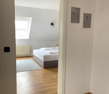 Erfurt Apartamento | RAHA Apartments - Ihr Rückzugsort mit Panoramablick - HBF - Vollausstattung - Privat Parkplatz