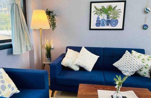 Pali Hill Apartamento | Rahat Manzil- The Old Warm Charm 2 Bedroom Apartment in Khar West by Connekt Homes