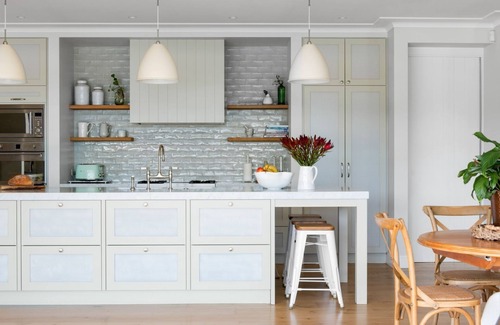 Sydney Casa | RAHITI by Palm Beach Holiday Rentals