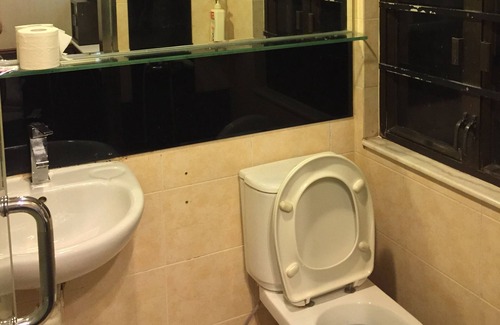 Mong Kok Hotel | Rai Lei Hostel