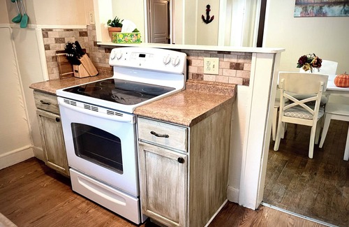Heart of Lubbock Casa | Raider Retreat- Cozy 2-Bed 1-Bath House Near TTU and Downtown LBK, Pet Friendly