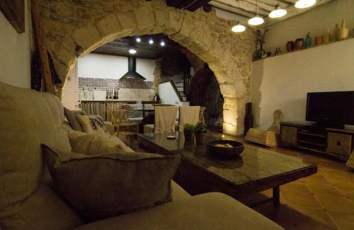 Castellote Casa | Rails del Temple