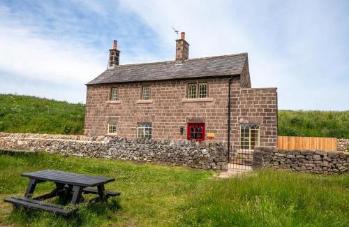 Hopton Casa | Railway Cottage