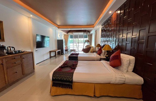Bang Khla Casa | Rainbow Arokaya Holistic Longevity Wellness Resort - Riverfront Room 6