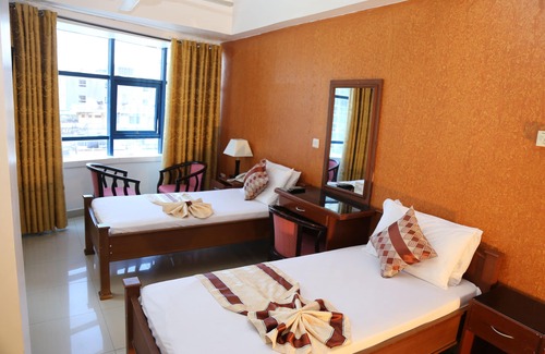 Kisutu Hotel | Rainbow Hotel