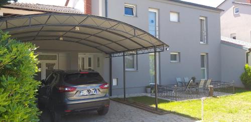 Vintijan Apartamento | RAINBOW