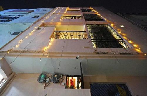 Azadpur Hotel | Rainbow Inn