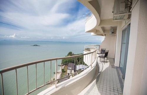 Tanjung Bungah Apartamento | Rainbow Paradise Beach Resort by LWE