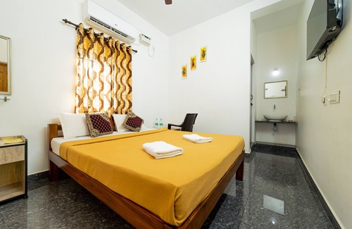 Kuilapalayam Cama Y Desayuno | Rainbow Residency ECR