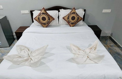 Morjim Hotel | Rainbow Resort Bar and Restaurant