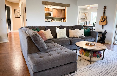 Dunnellon Casa | Rainbow River Serene Garden House