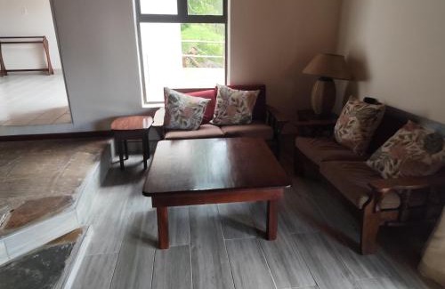 uMshwathi Chalet De Esquí | Rainbow's End