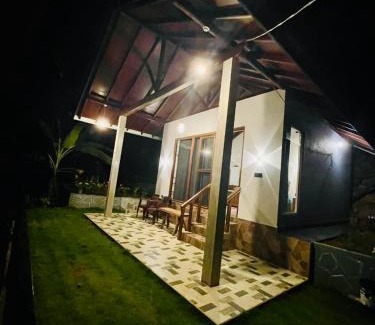 Deniyaya Apartamento | Rainforest Border Edge