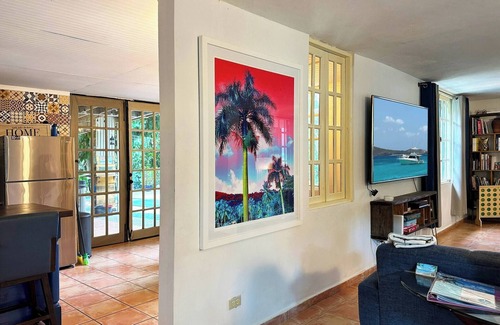 Mameyes II Chalet De Esquí | Rainforest View 4 bed 3 bath Hot Tub - Generator