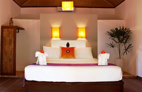 Krong Kaeb Hotel | Raingsey Bungalow