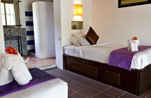 Krong Kaeb Hotel | Raingsey Bungalow