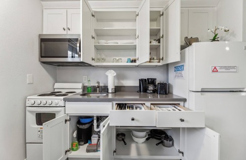 Brighton Casa | Rainier Guesthouse 3 Bedroom Duplex