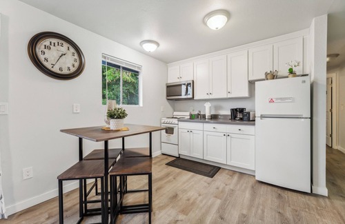Brighton Casa | Rainier Guesthouse 3 Bedroom Duplex