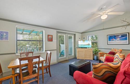 Cedar Key Casa | Rains Waterfront Cottage