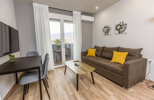 Dafni-Ymittos Apartamento | Raise Athens Metro Apartments