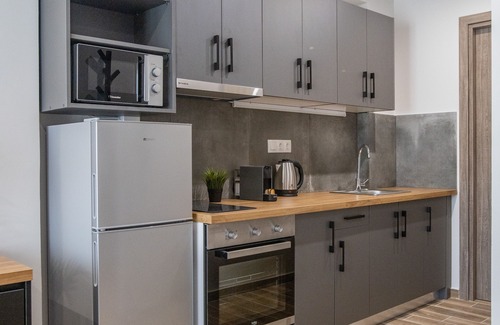 Dafni-Ymittos Apartamento | Raise Averof Serviced Apartments