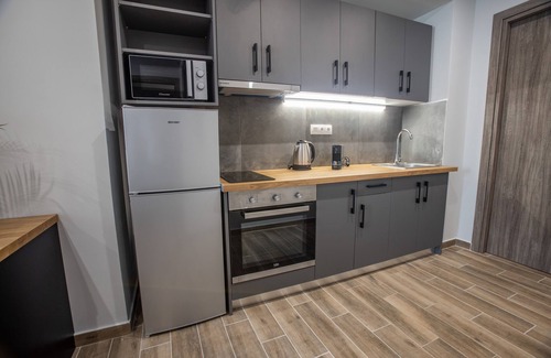 Dafni-Ymittos Apartamento | Raise Averof Serviced Apartments