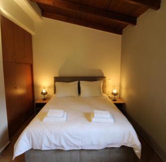 Polidrosos Casa | Raise Polydrosos Family Lodge