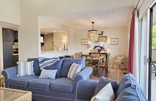 Litchfield by the Sea Condominio | Raised Beach Townhouse, Lake and Creek Views, Hammock, Easy Walk to Beach, Pool