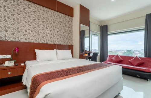 Panakkukang Hotel | Raising Hotel Panakkukang Makassar By LIFE