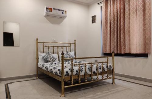 Malviya Nagar Apartamento | RajKamal Villa
