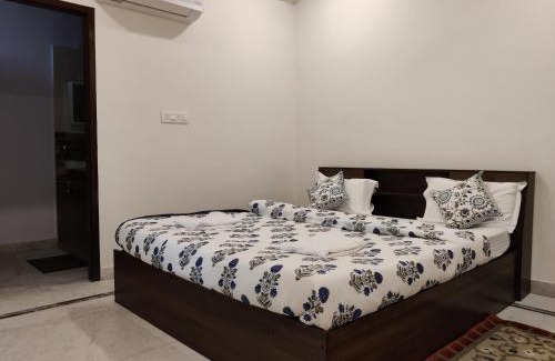 Malviya Nagar Apartamento | RajKamal Villa