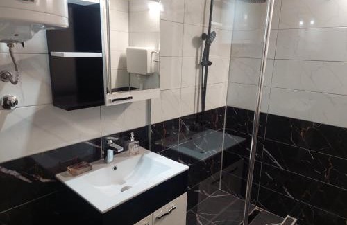Pirot Apartamento | Rajna