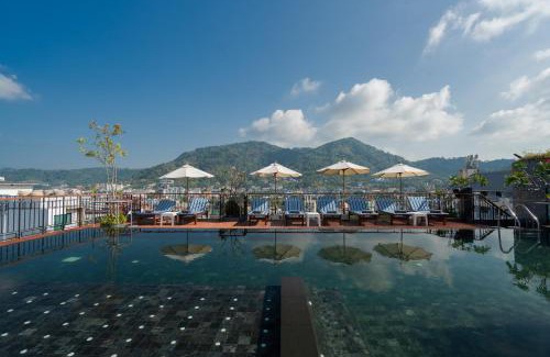 Nanai Road Hotel | Rak Elegant Hotel Patong