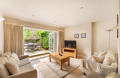 Ambleside Casa | Ralston