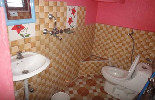 Lekhnath Cama Y Desayuno | Ram Homestay