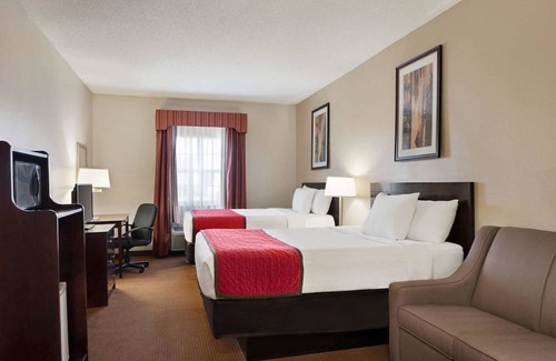 Elizabethtown Hotel | Ramada by Wyndham Elizabethtown