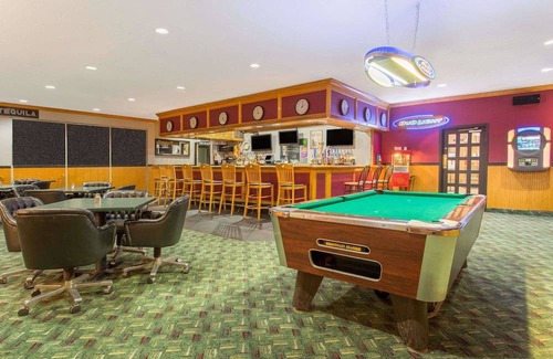 Painted Post Hotel | Ramada by Wyndham Painted Post Corning