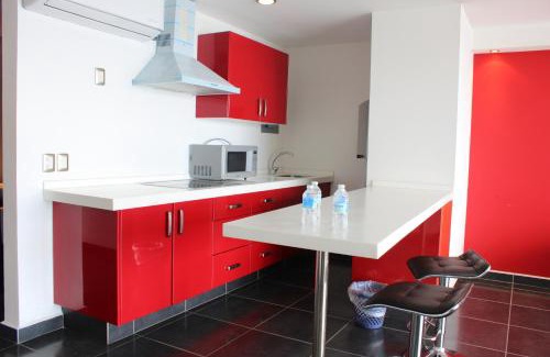 Hornos Hotel | Ramada by Wyndham Acapulco Hotel & Suites