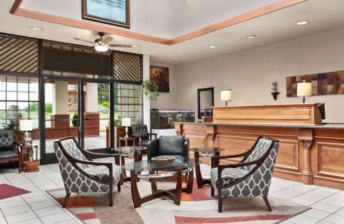 Pacific Hotel | Ramada by Wyndham Arcata