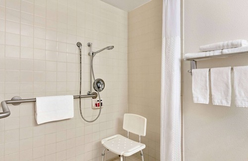 Pacific Hotel | Ramada by Wyndham Arcata