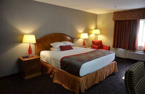 Barstow Hotel | Ramada by Wyndham Barstow