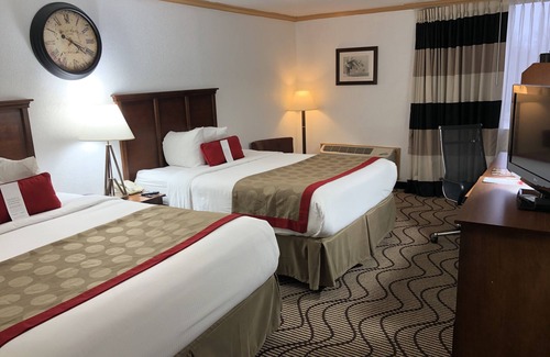 Crestline Heights Hotel | Ramada by Wyndham Birmingham Airport
