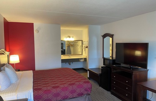 Branson Theater District Hotel | Ramada By Wyndham Branson Theatre District