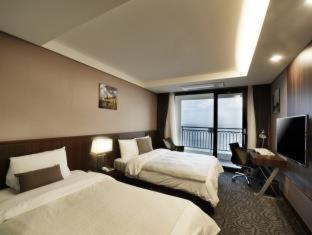 Sokcho Hotel | Ramada by Wyndham Gangwon Sokcho